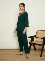 Women Green Woollen Embroidered V-Neck Short Kurta With Farshi Salwar-SHSET96653