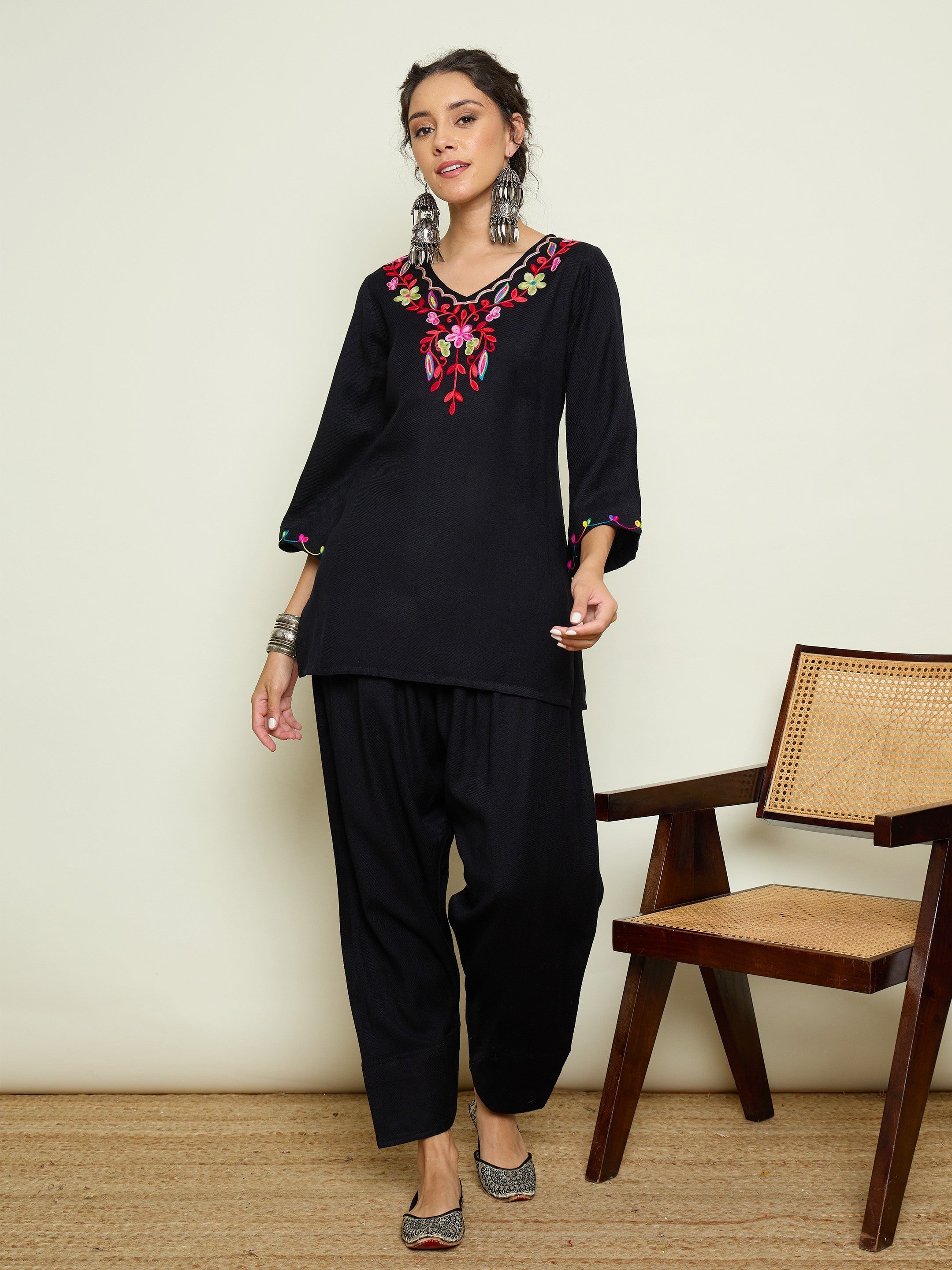 Women Black Woollen Embroidered V-Neck Short Kurta With Farshi Salwar-SHSET96654