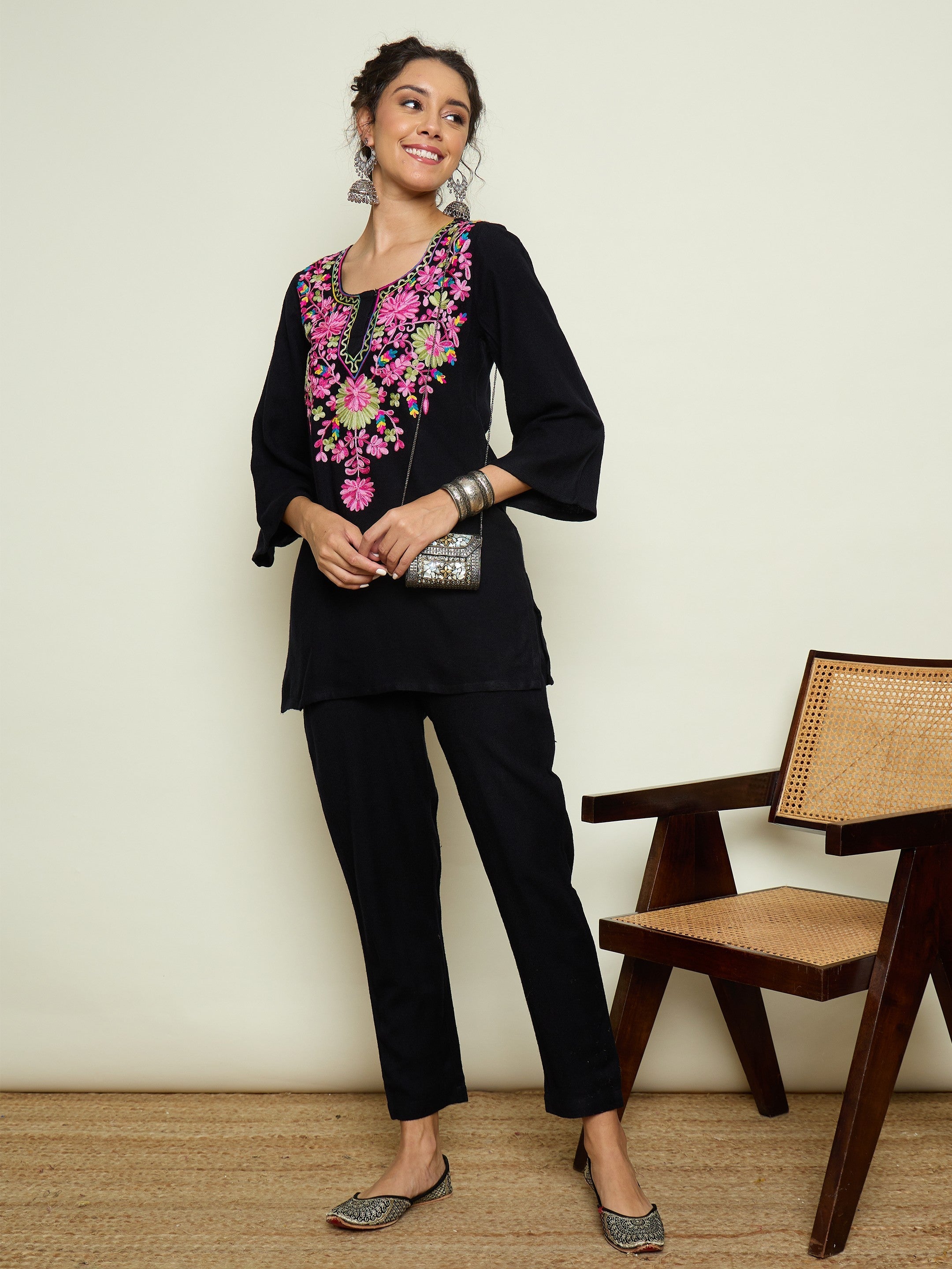 Women Black Woollen Embroidered Round Neck Short Kurta With Pencil Pants-SHSET96655