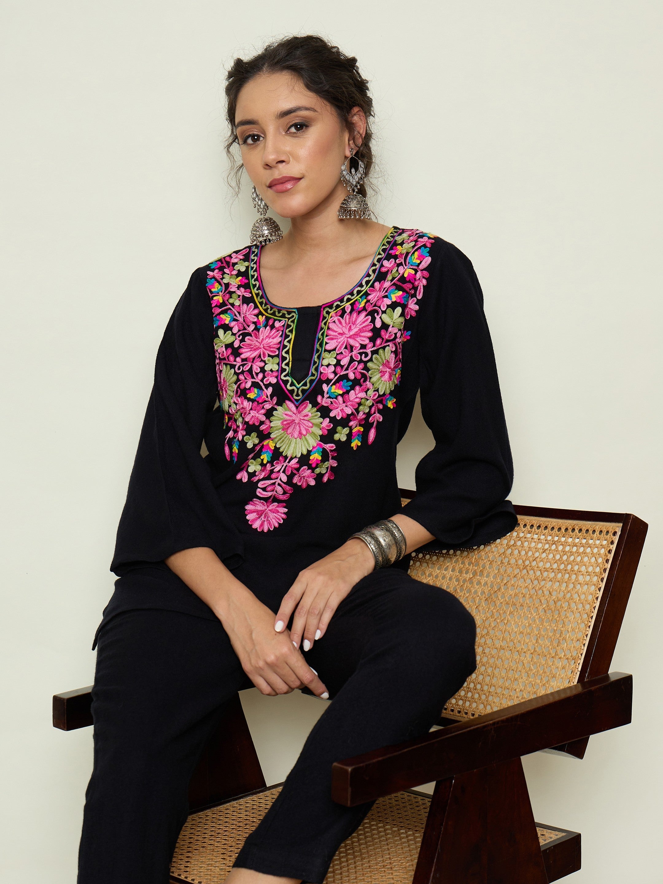 Women Black Woollen Embroidered Round Neck Short Kurta With Pencil Pants-SHSET96655