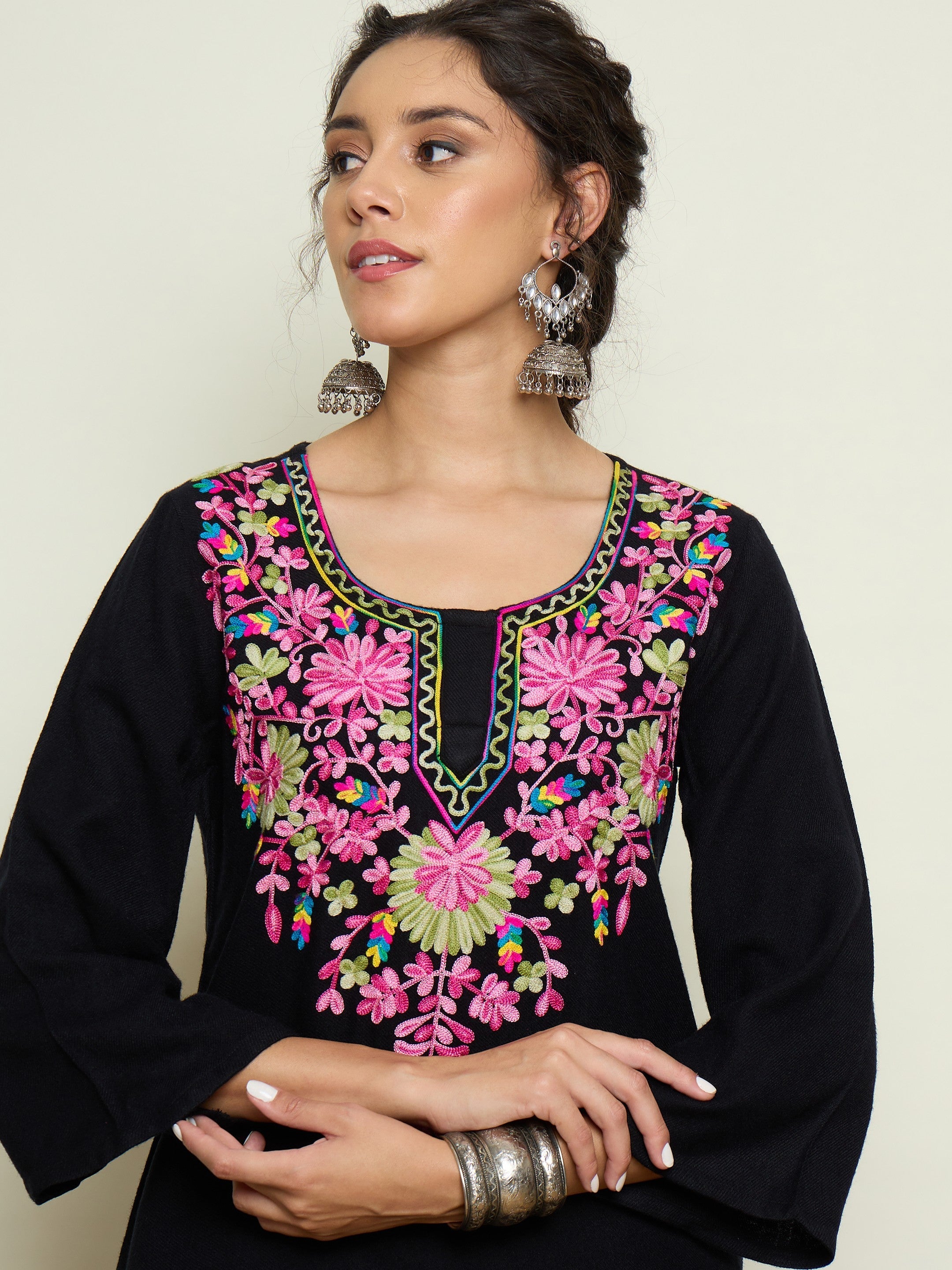 Women Black Woollen Embroidered Round Neck Short Kurta With Pencil Pants-SHSET96655