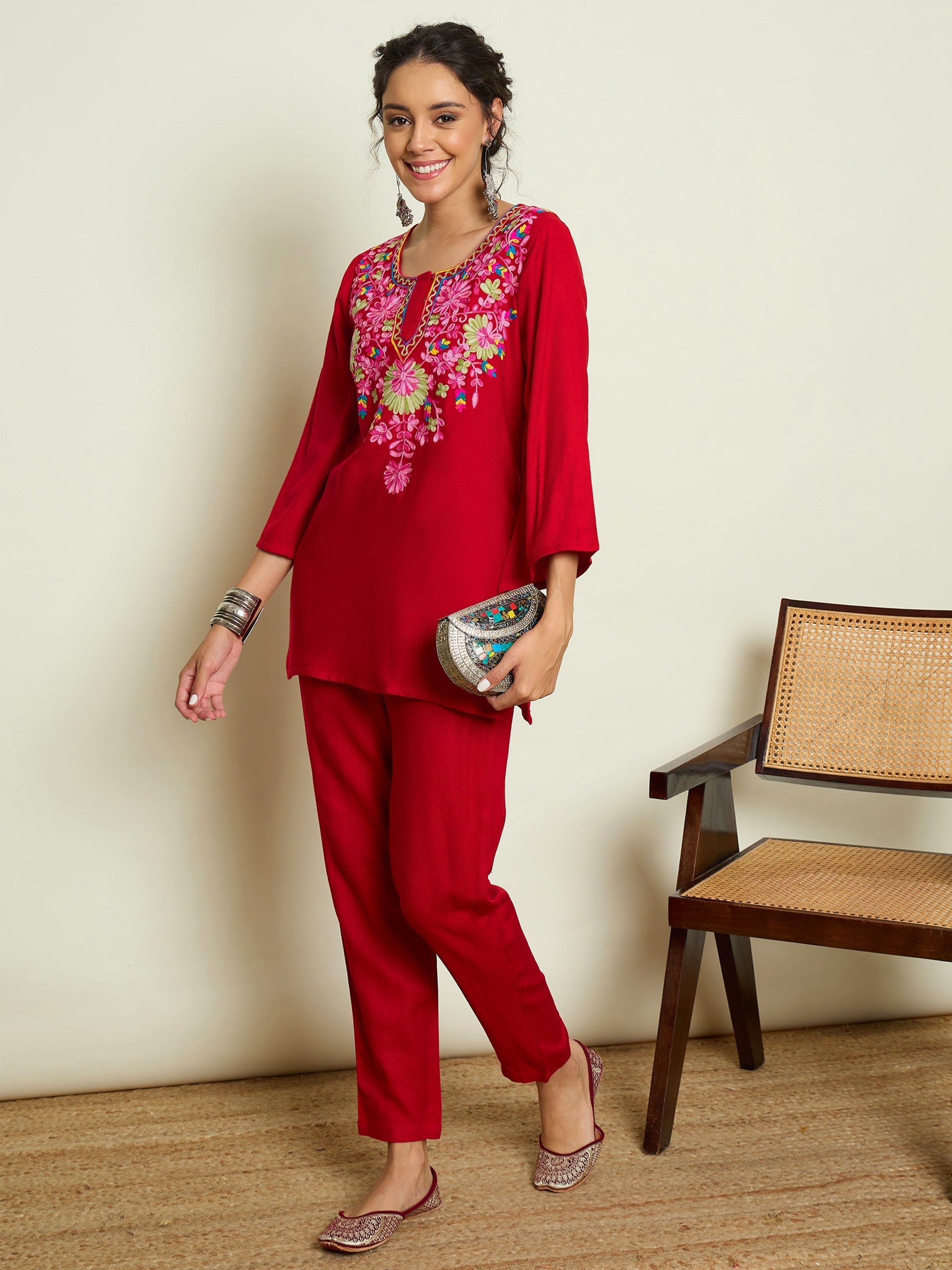 Women Red Woollen Embroidered Round Neck Short Kurta With Pencil Pants-SHSET96656