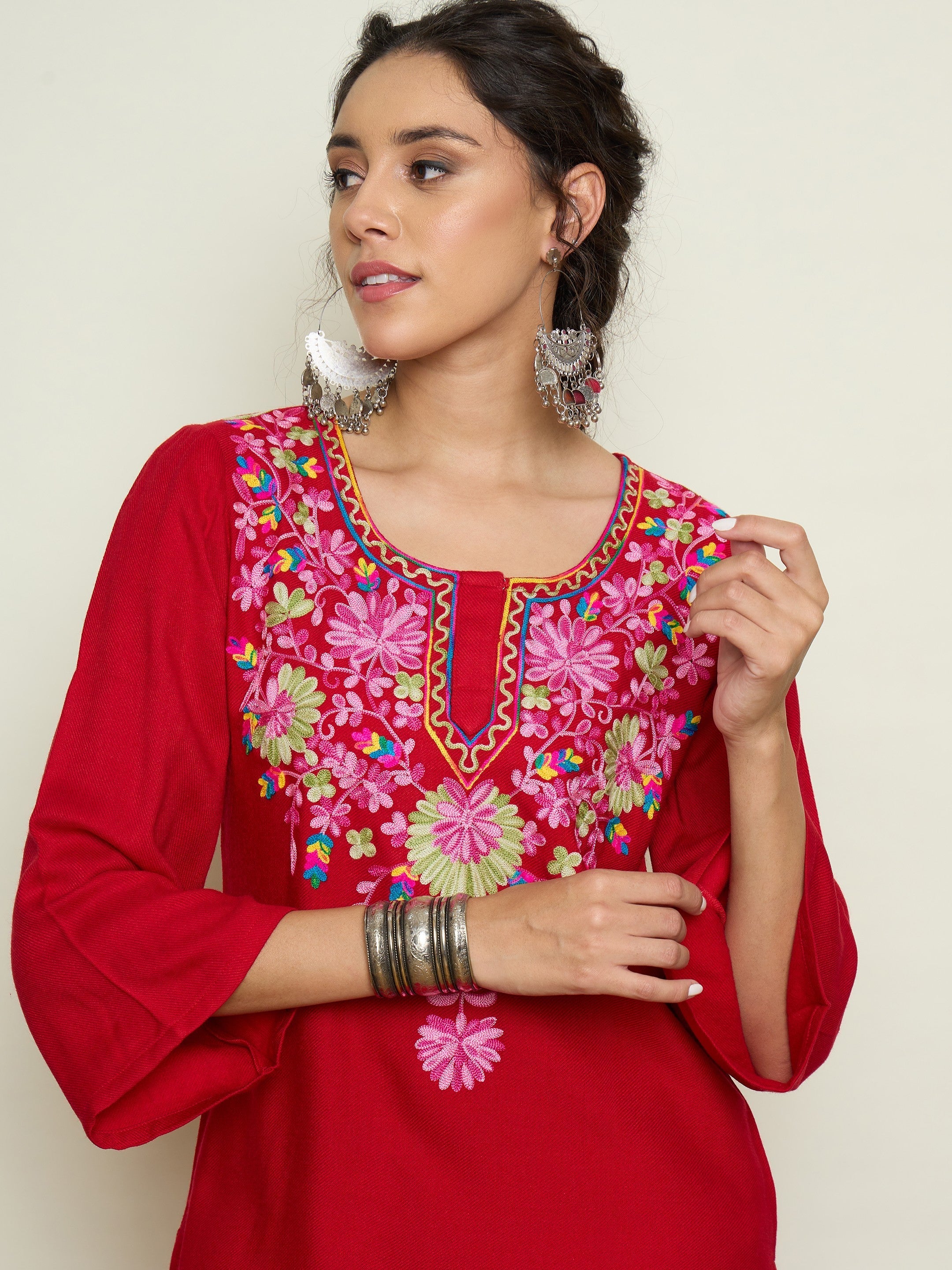Women Red Woollen Embroidered Round Neck Short Kurta With Pencil Pants-SHSET96656