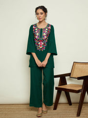 Women Green Woollen Embroidered Round Neck Short Kurta With Straight Pants-SHSET96657