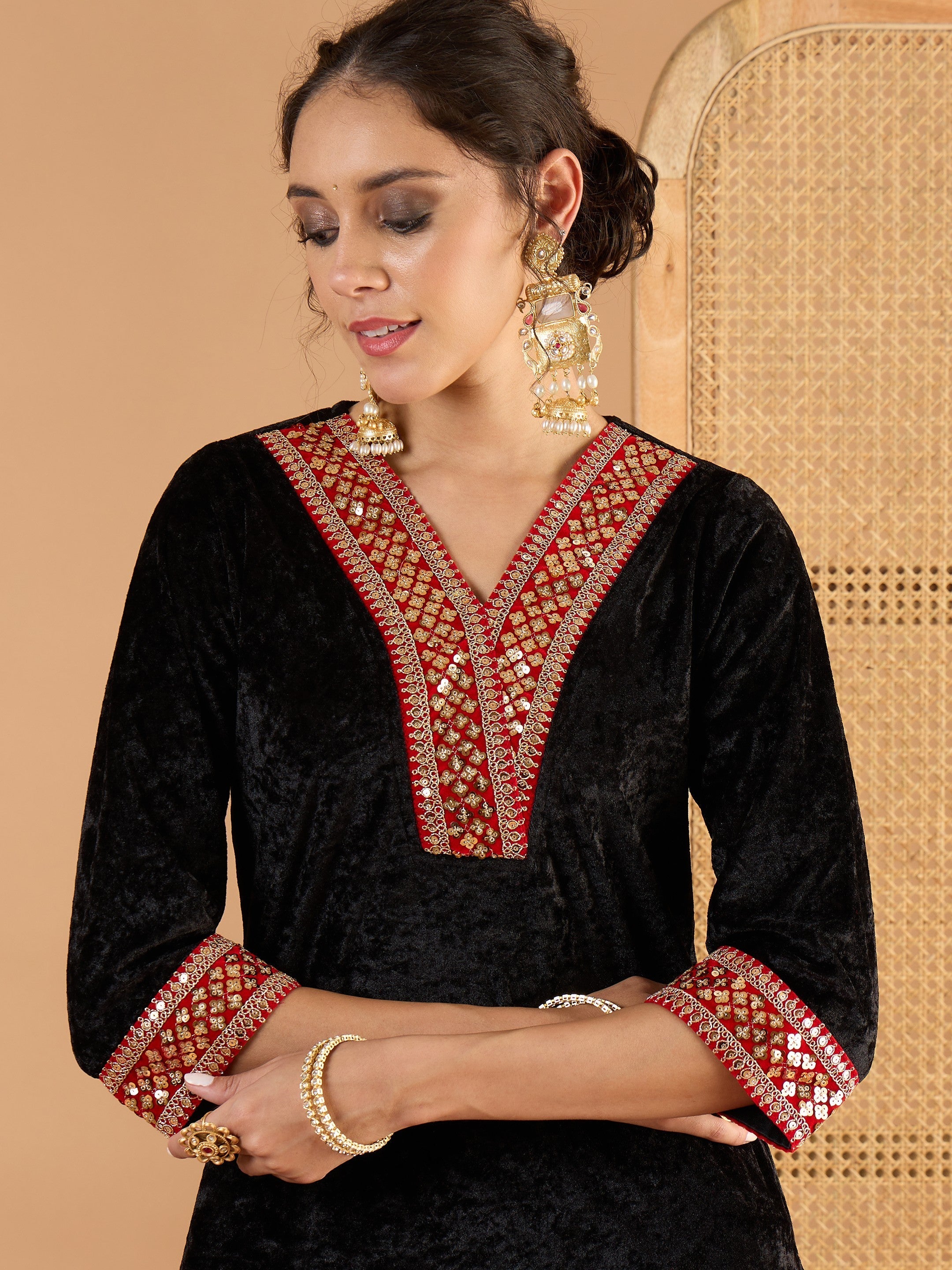 Women Black Velvet V Neck Embroidered Kurta With Straight Pants-SHSET96660