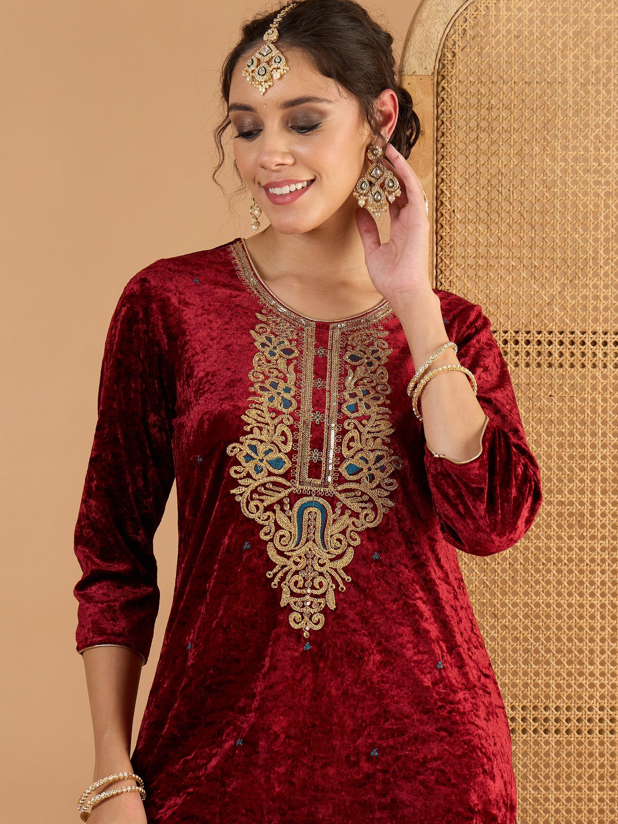 Women Maroon Velvet Embroidered Straight Kurta With Straight Pants-SHSET96664