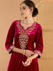 Women Fuchsia Velvet Embroidered Kurta With Straight Pants-SHSET96668