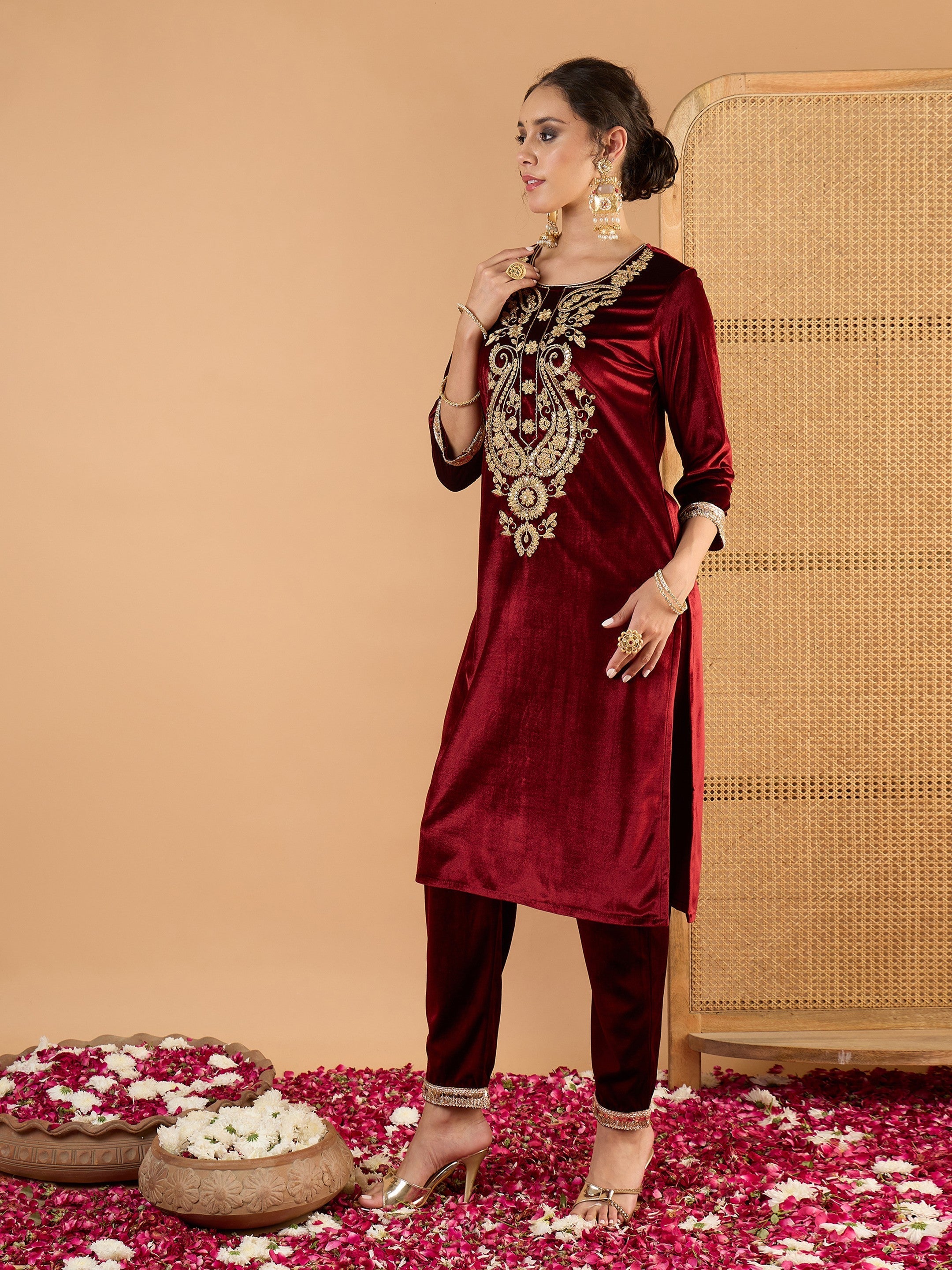 Women Maroon Velvet Embroidered Round Neck Kurta With Pencil Pants-SHSET96671