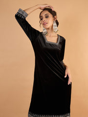 Women Black Velvet Embroidered Kurta With Tulip Pants-SHSET96672