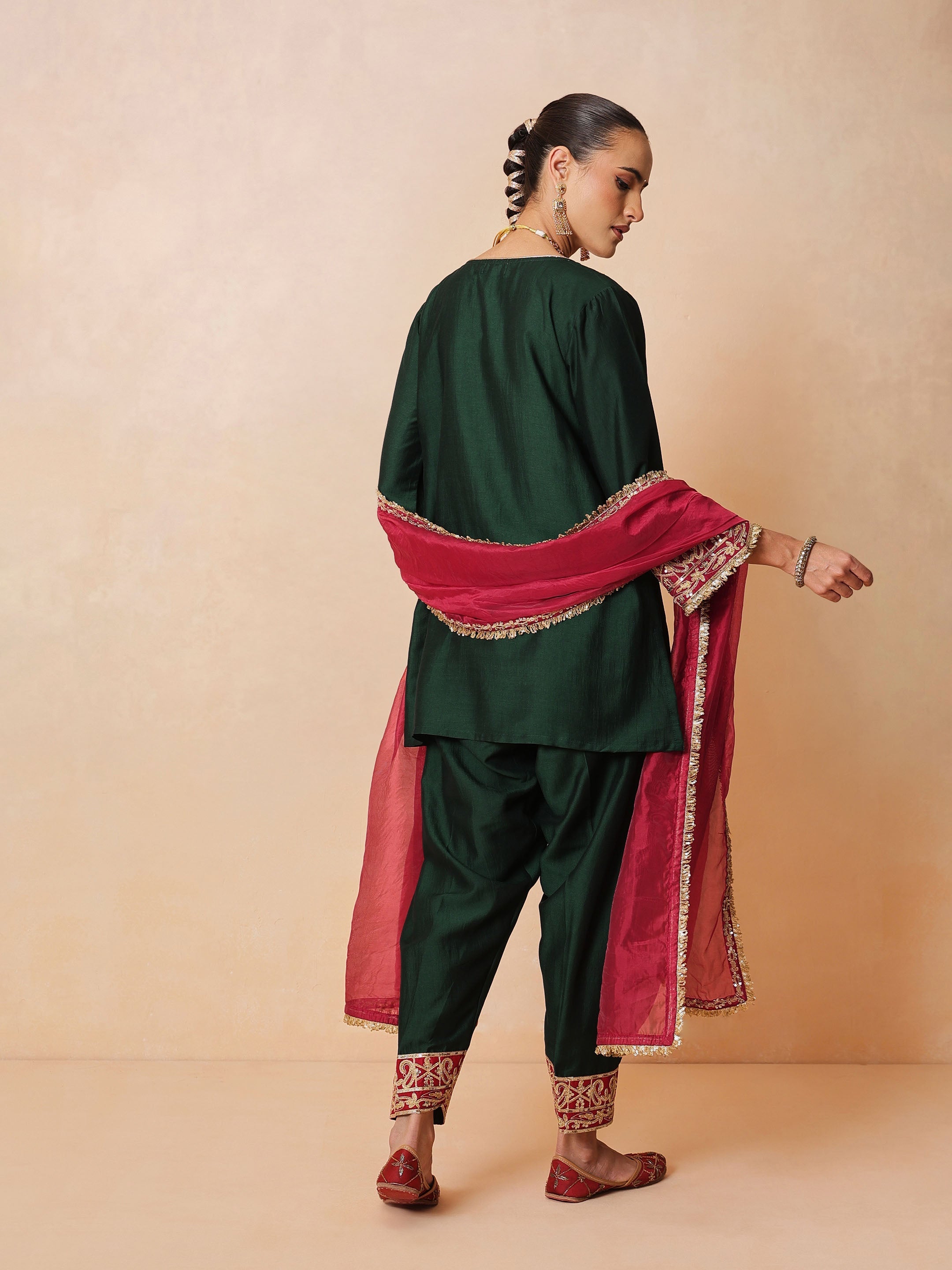 DesiQlo Green Embroidered Short Kurta With Farshi Salwar & Dupatt