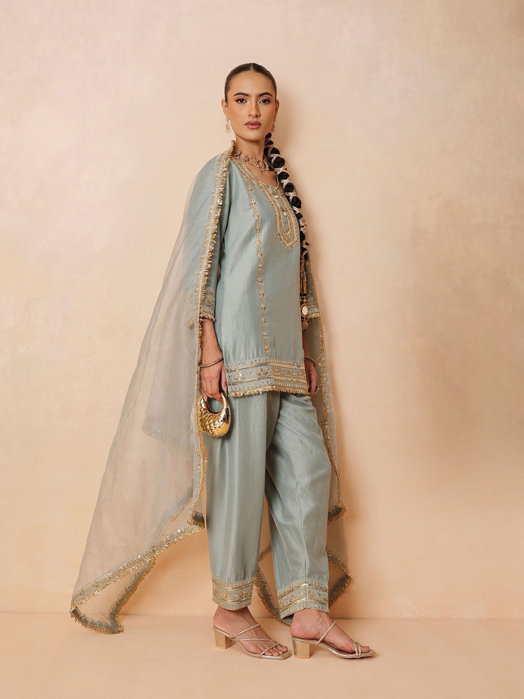 DesiQlo Pista Green Embroidered Short Kurta With Farshi Salwar & 