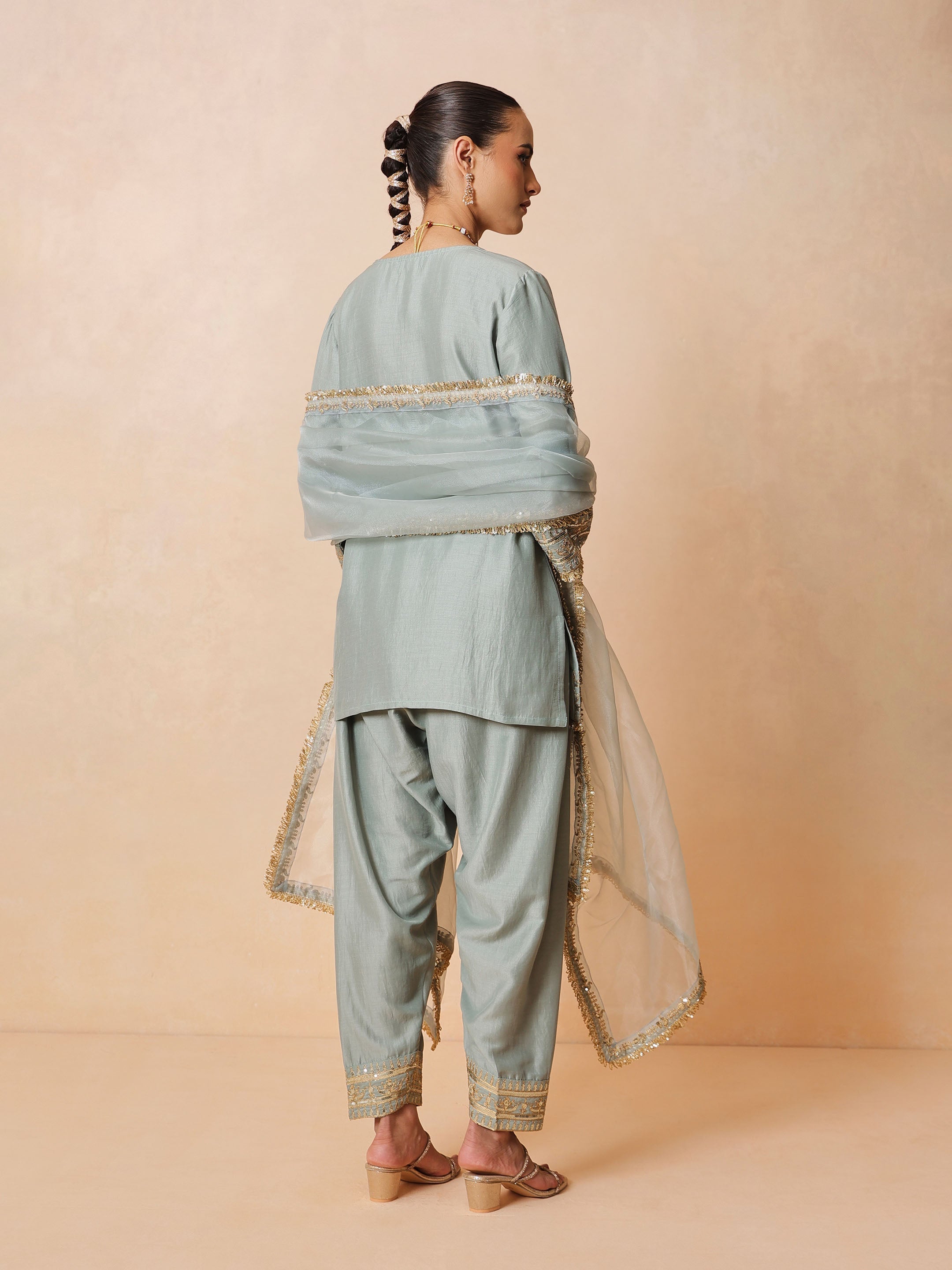 DesiQlo Pista Green Embroidered Short Kurta With Farshi Salwar & 