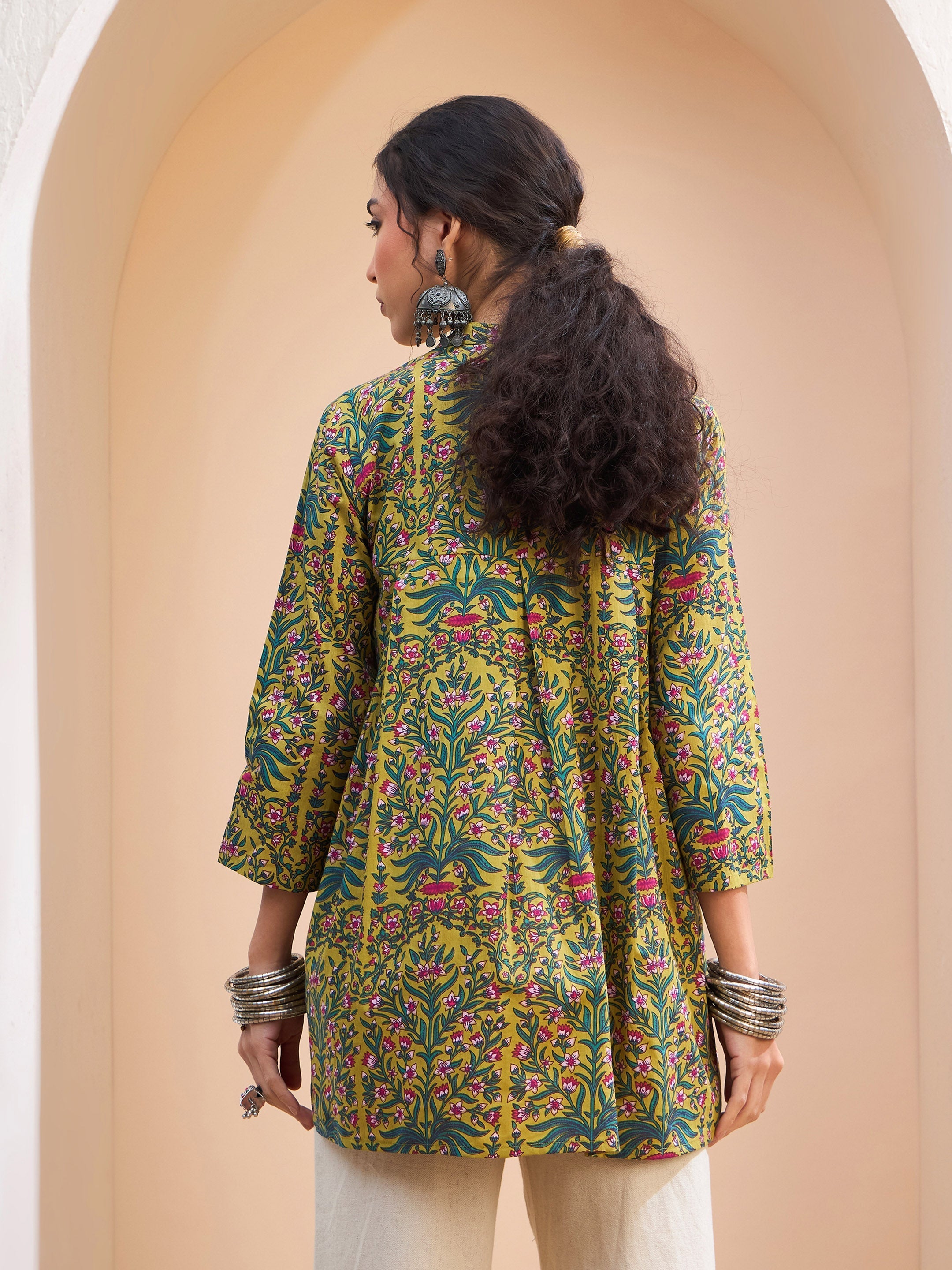 Women Dark Mustard Floral Cambric Front Tie Knot Kurti-SHTOP42204