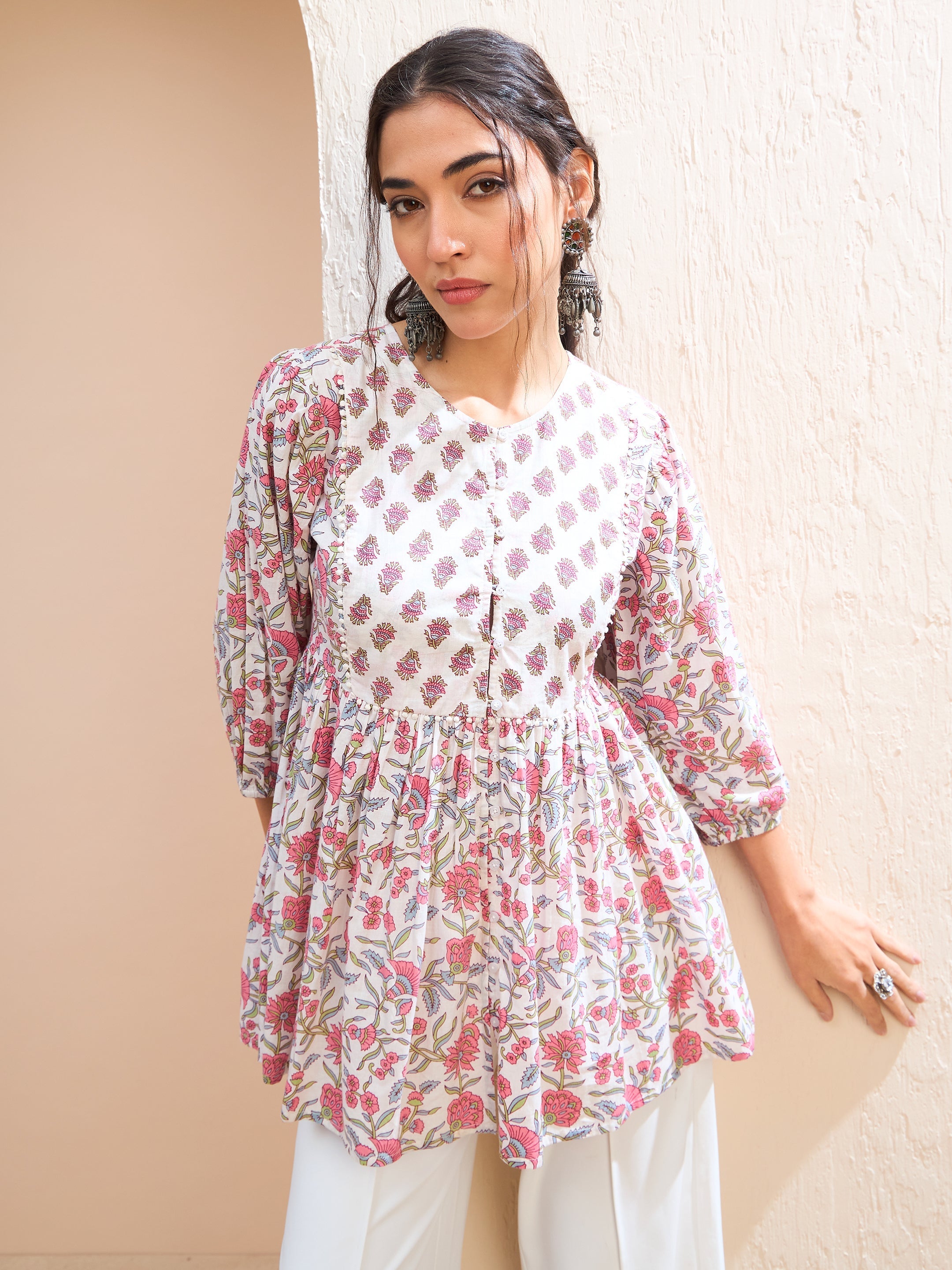 Women White Floral Buttonned Lace Neck Gathered Kurti-SHTOP42231