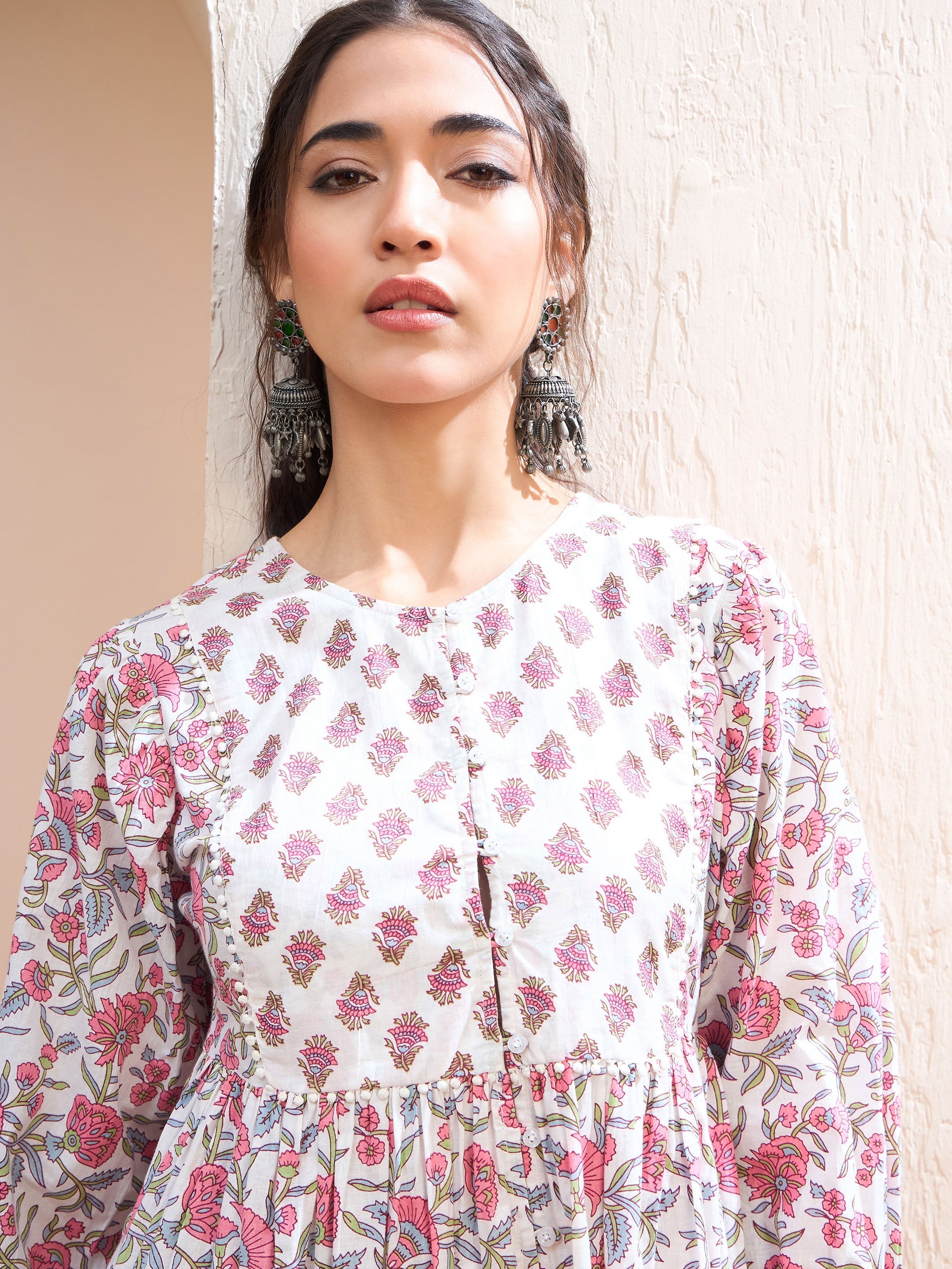 Women White Floral Buttonned Lace Neck Gathered Kurti-SHTOP42231