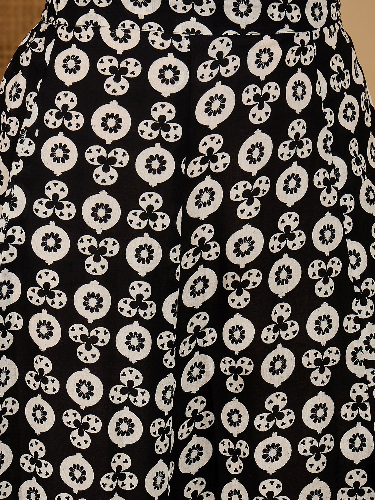 Women's Black Printed Cotton Skirt (SKBLACKAMRPALI) | DesiQlo