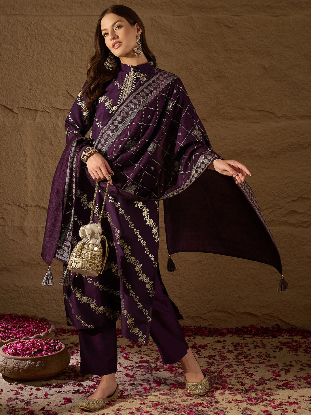 Women Purple Silk Blend Floral Foil Printed Straight Kurta Sets