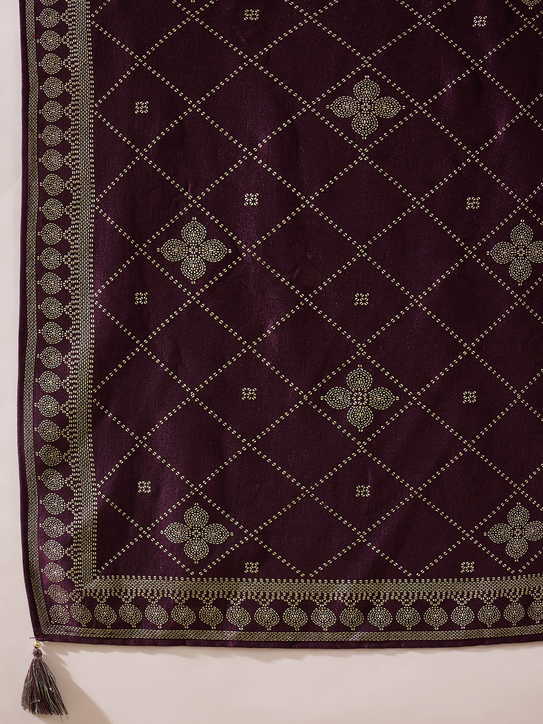 Women Purple Silk Blend Floral Foil Printed Straight Kurta Sets