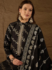 Women Black Silk Blend Floral Foil Printed Straight Kurta Sets-SKSKD3042