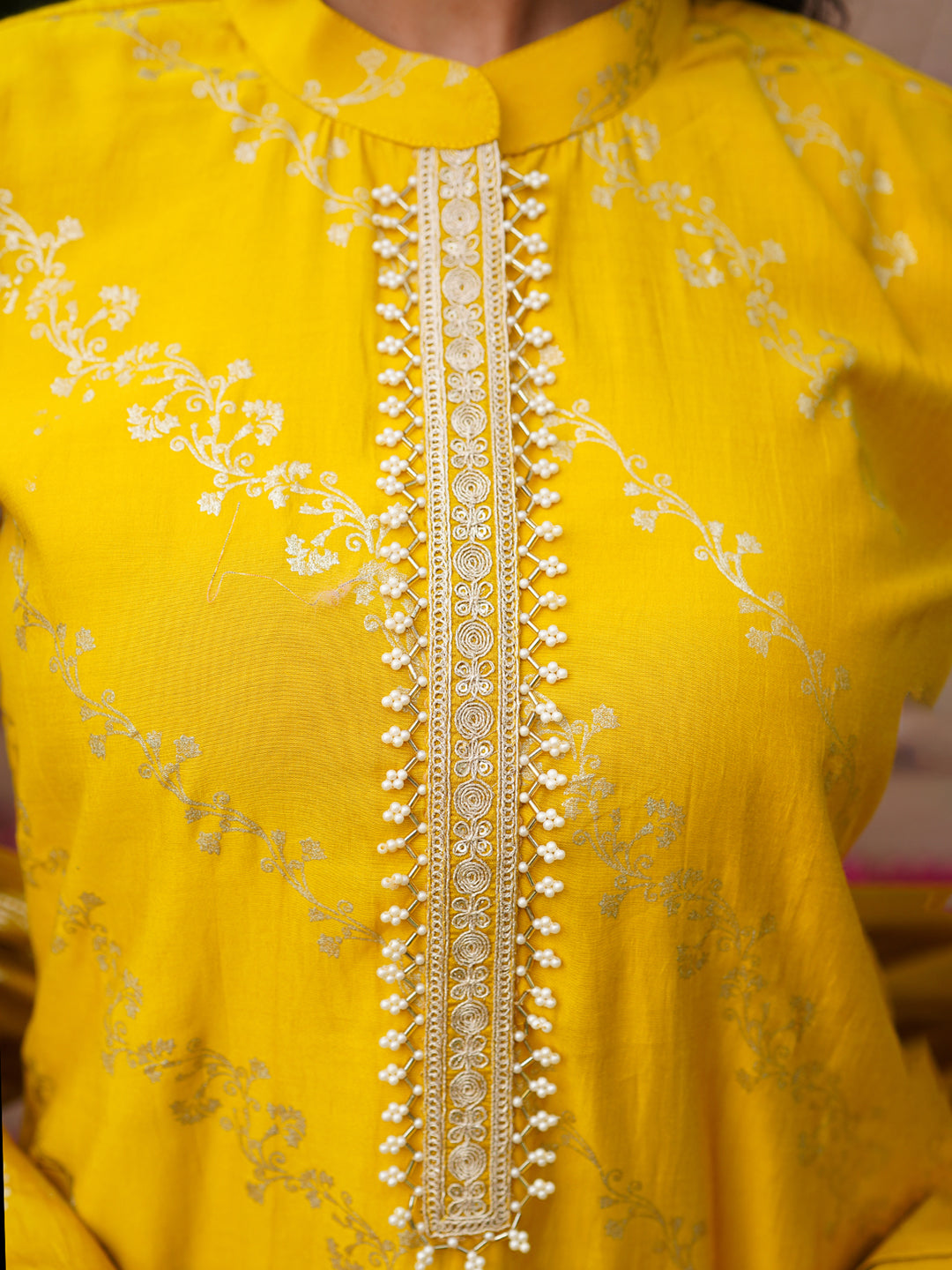 Women Yellow Silk Blend Floral Printed Straight Kurta Trousers With Dupatta