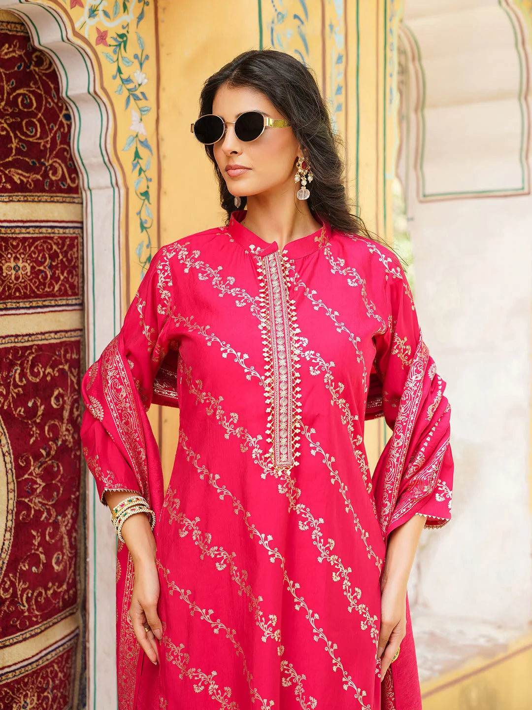 Women Pink Silk Blend Floral Printed Straight Kurta Trousers With Dupatta