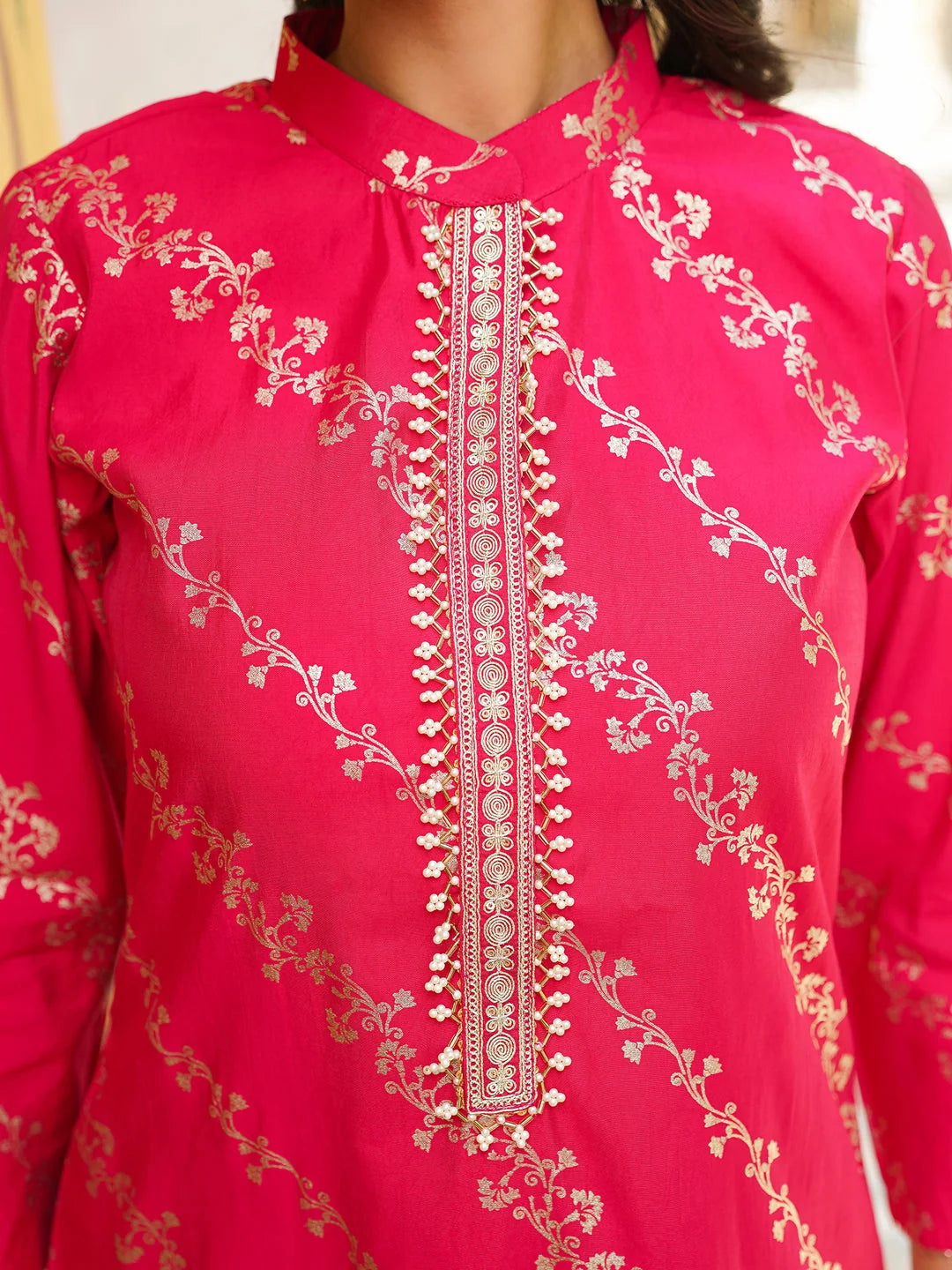 Women Pink Silk Blend Floral Printed Straight Kurta Trousers With Dupatta