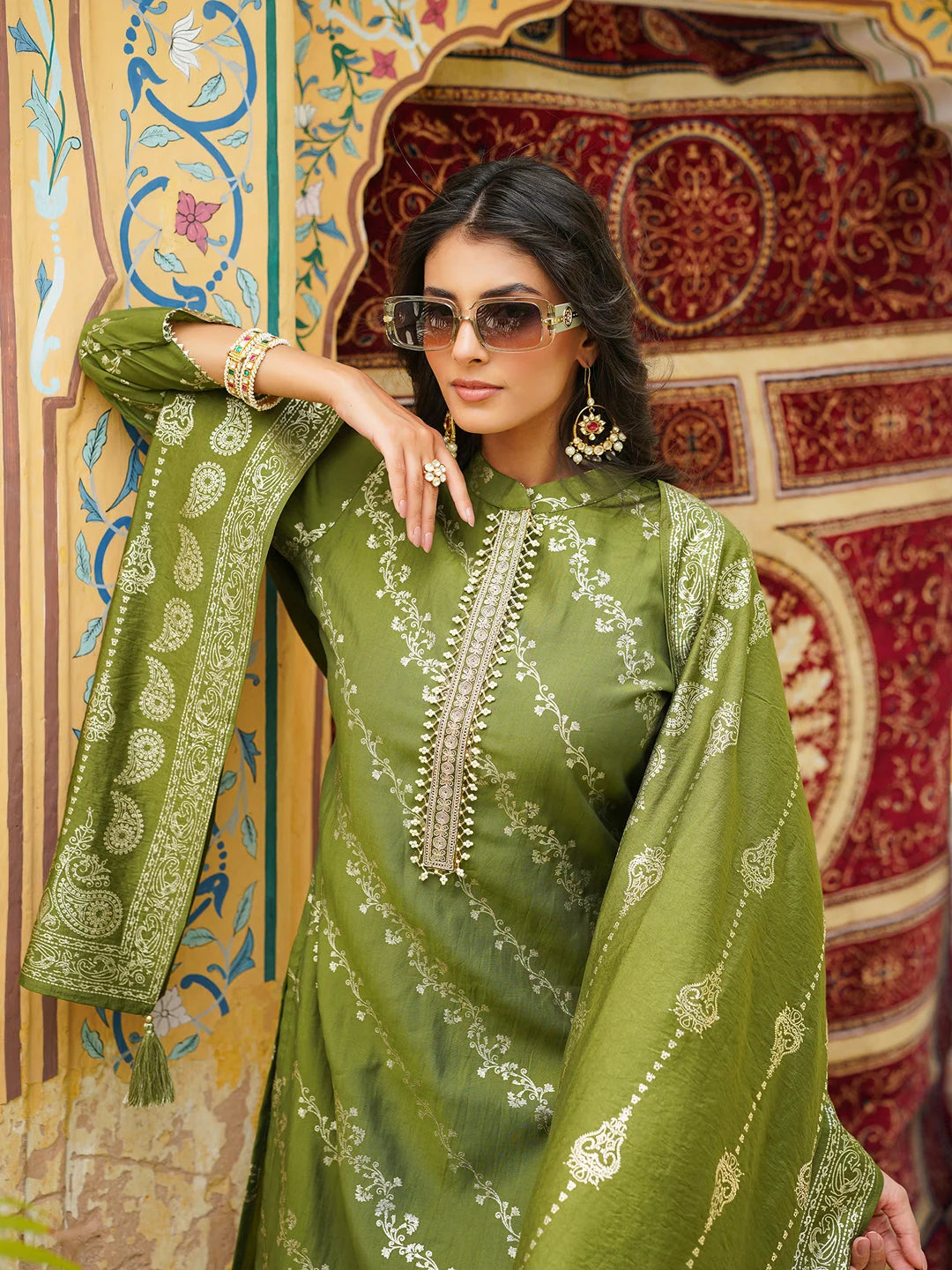 Women Olive Silk Blend Floral Printed Straight Kurta Trousers With Dupatta-SKSKD3045