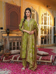 Women Green Silk Blend Floral Embroidered Straight Kurta Trousers With Dupatta-SKSKD3122