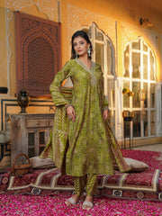 Women Green Silk Blend Floral Embroidered Straight Kurta Trousers With Dupatta-SKSKD3122
