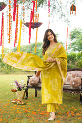 Yellow Poly Chanderi Floral Embroidered Straight Kurta Trousers With Dupatta SKSKD3131