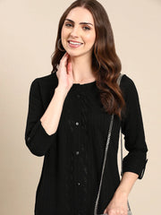 Women Scoop Neck Solid Black Straight Kurta-SNG-4043-Black
