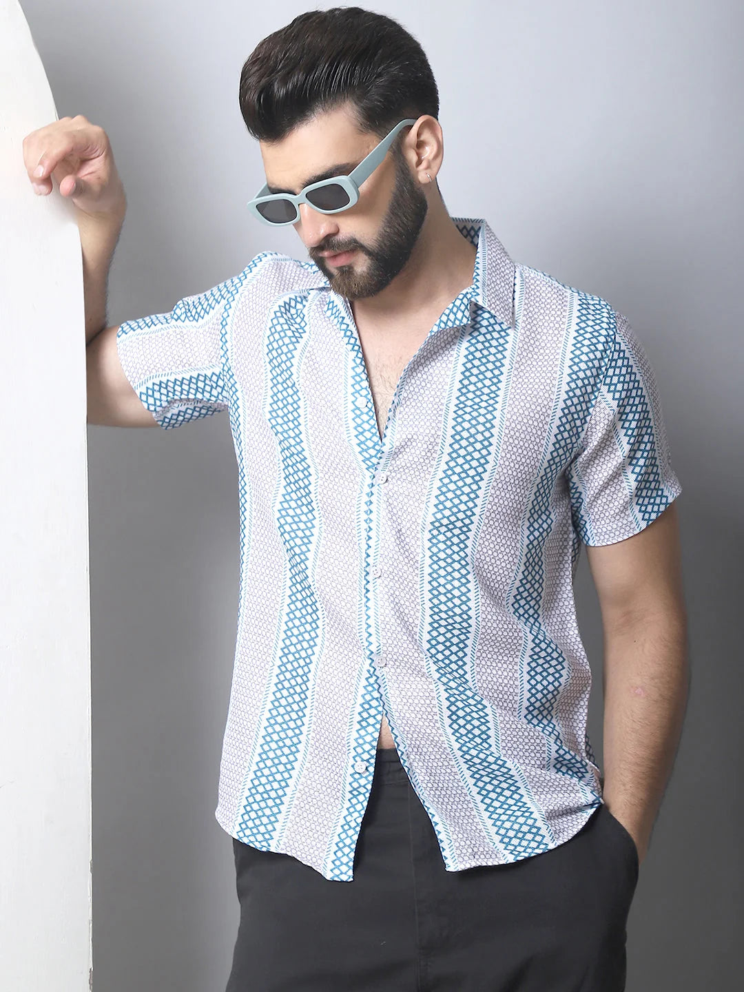 Men's Green Geometric Printed Cotton Casual Shirt | Trendy Men...