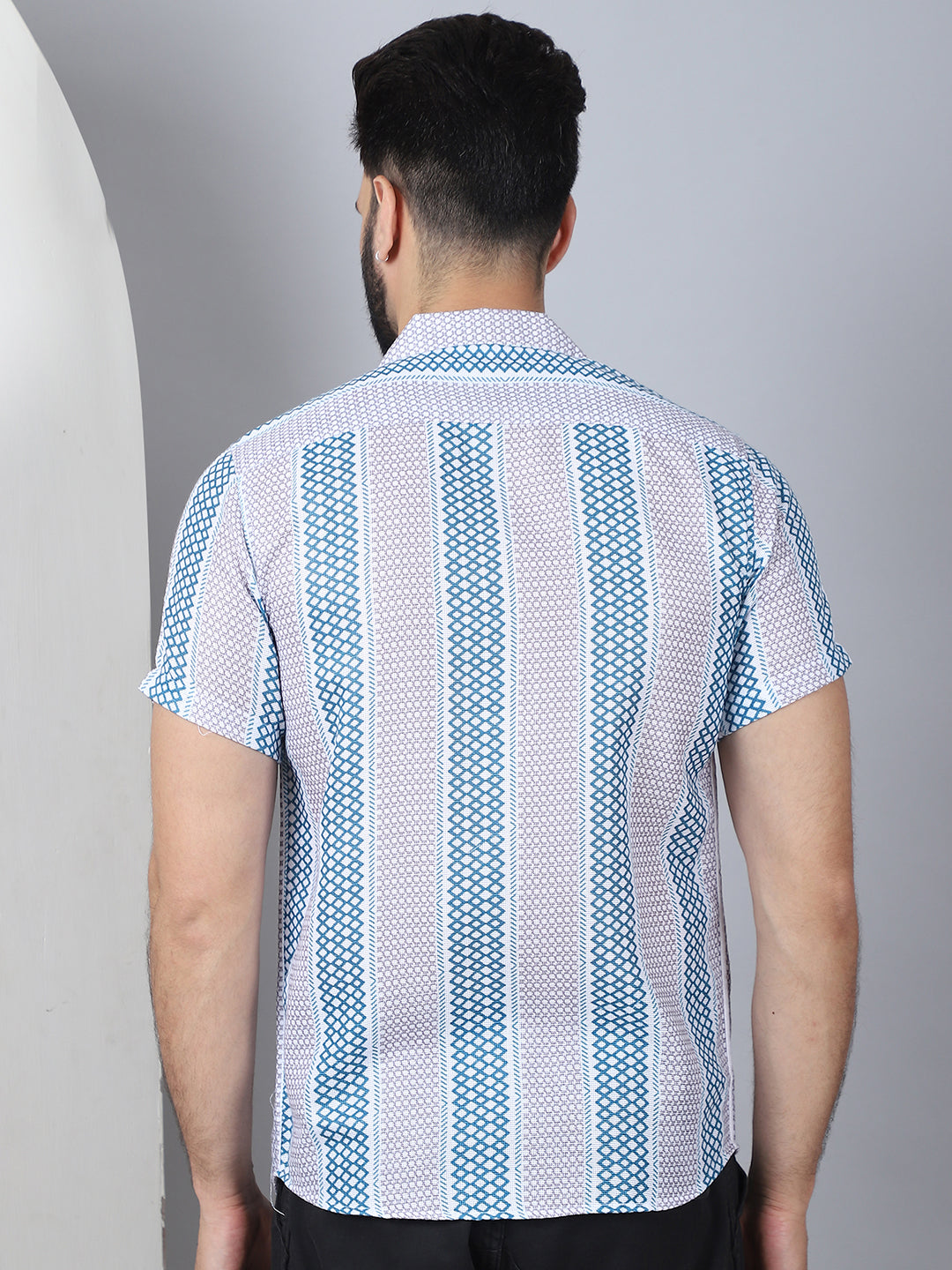 Men's Green Geometric Printed Cotton Casual Shirt | Trendy Men...
