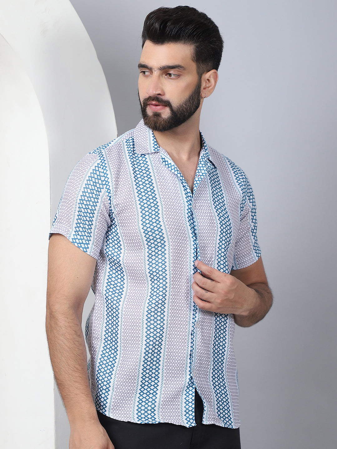 Men's Green Geometric Printed Cotton Casual Shirt | Trendy Men...