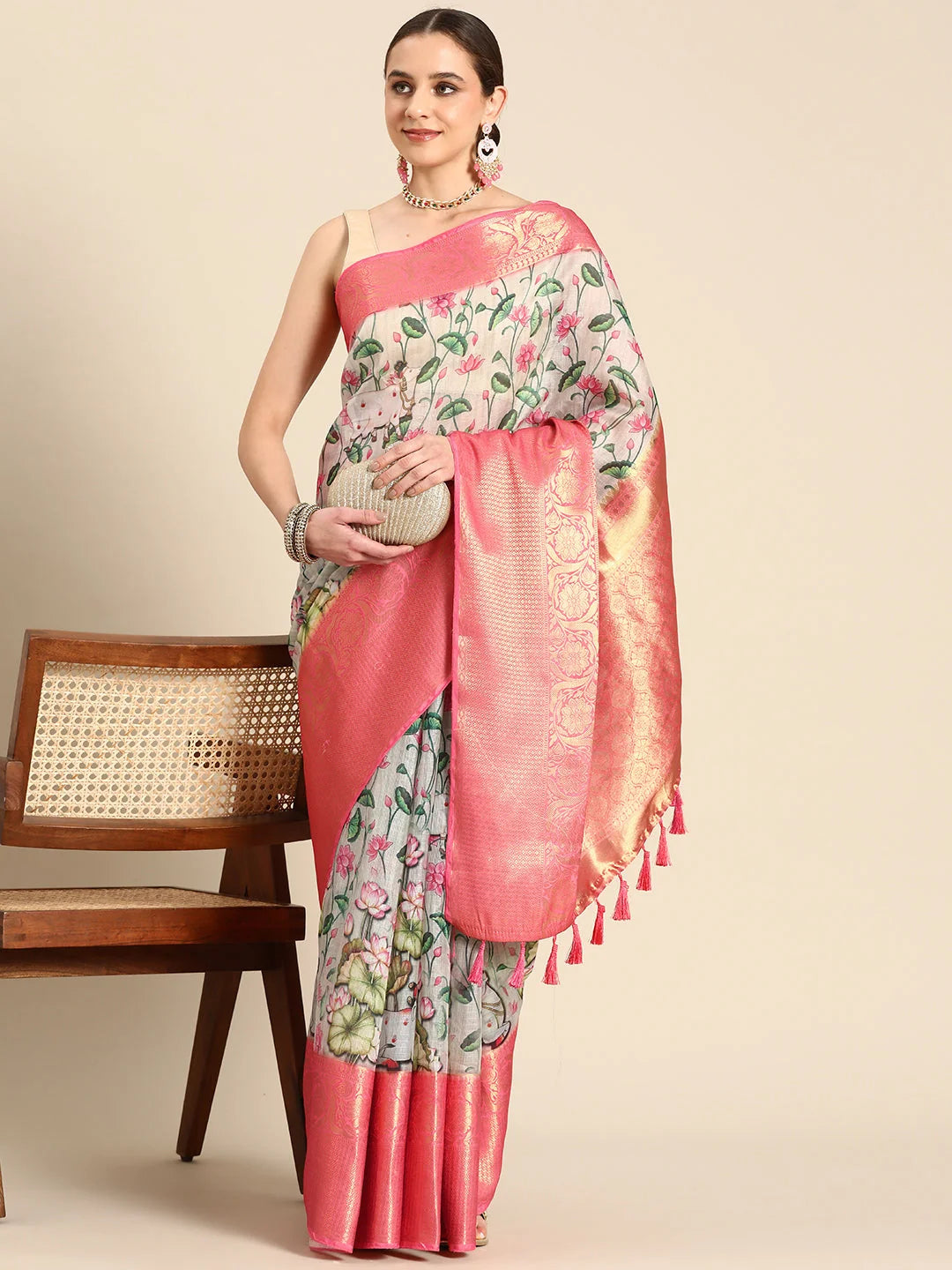 Majestic Tradition Elegance Saree-SZ-DGSAVI-1840