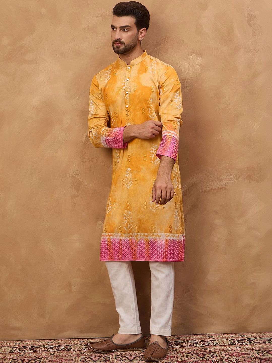 Ethnic Bay Men Yellow Silk Blend Batik Embroidered Straight Kurta With Pant Set-MKSET1513
