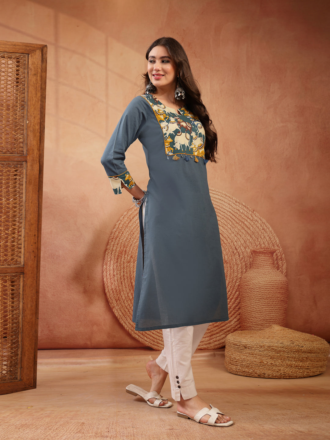 Women's Teal Solid Rayon Straight Kurta (TEALDHARA) | DesiQlo