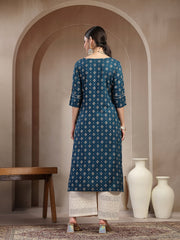 Stylum Women's Teal Solid Embroidered Rayon Straight Kurta (TEALKIMCHI)