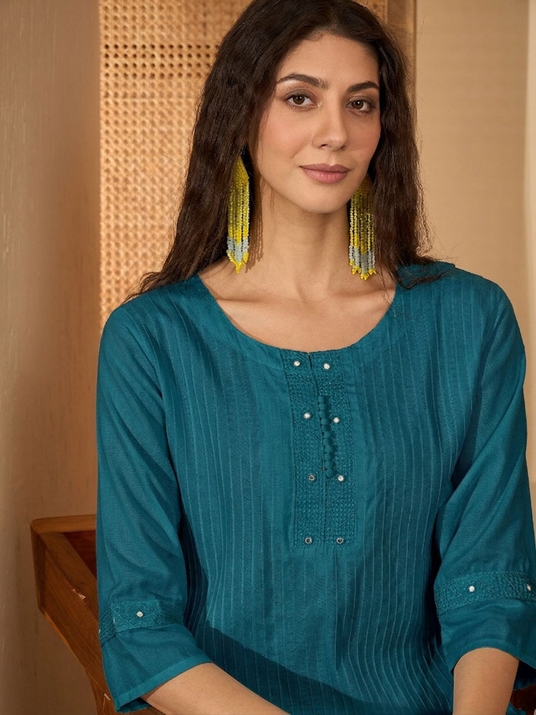 Women's Teal Solid Rayon Straight Kurta (TEALUDUPI) | DesiQlo