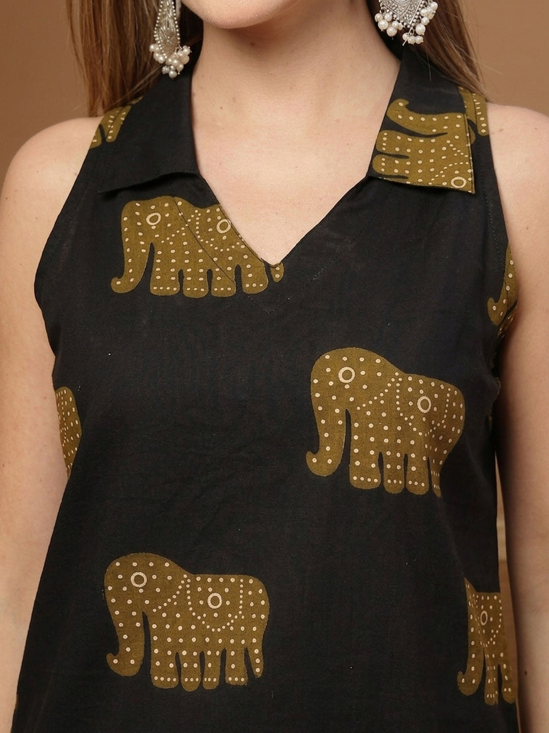Women's Black Animal Printed Cotton Straight Top (TOPBLACKHATHI) | Des