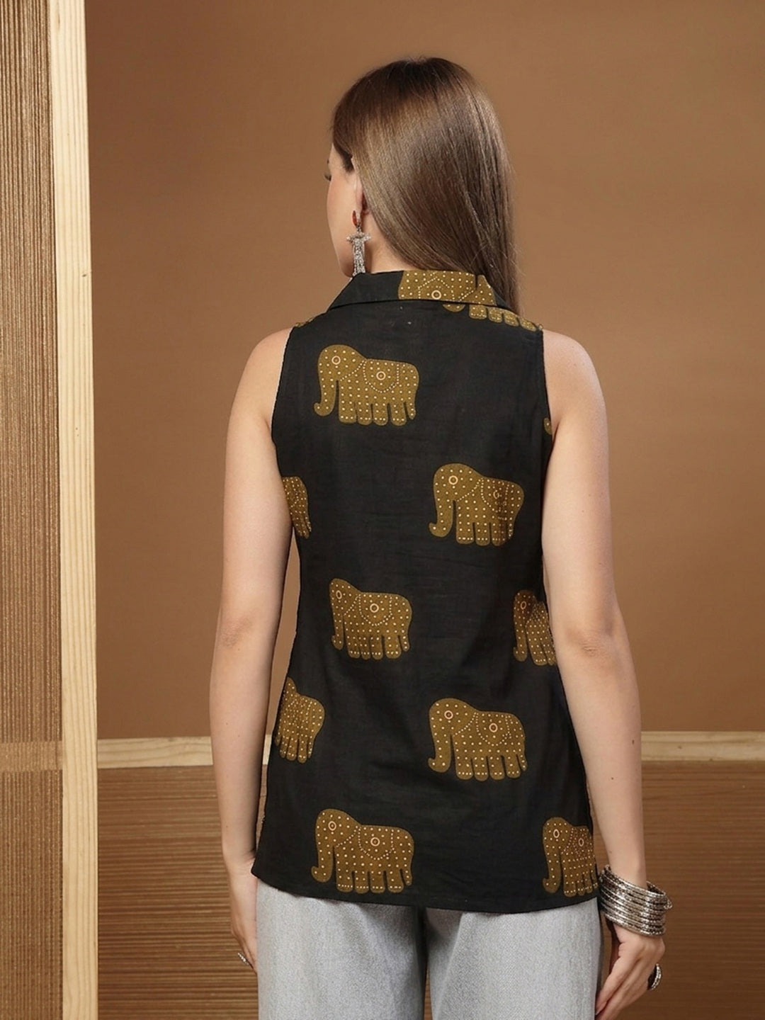 Women's Black Animal Printed Cotton Straight Top (TOPBLACKHATHI) | Des