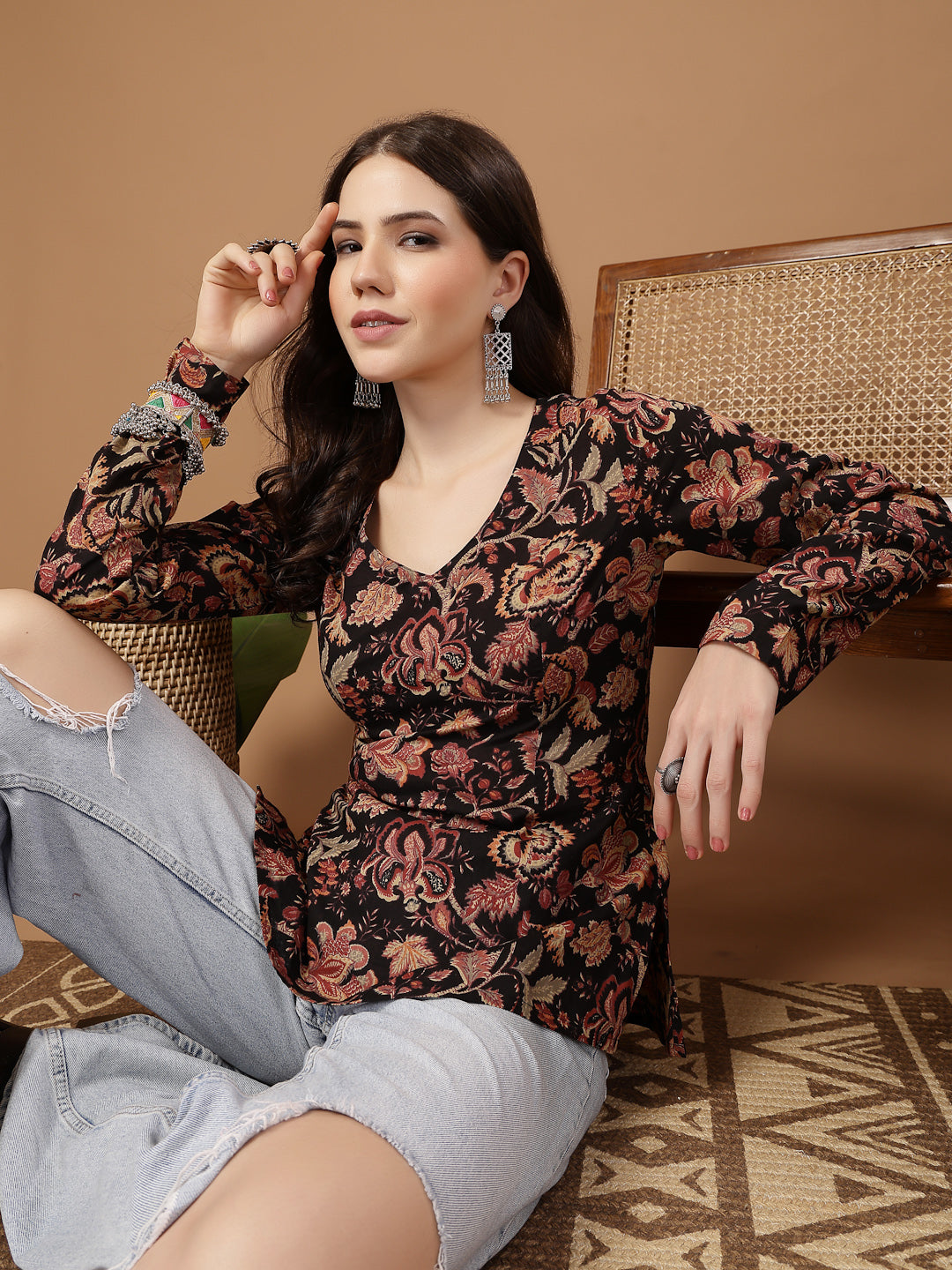 Women's Black Floral Printed Cotton Straight Top (TOPBLACKKRISH) | Des