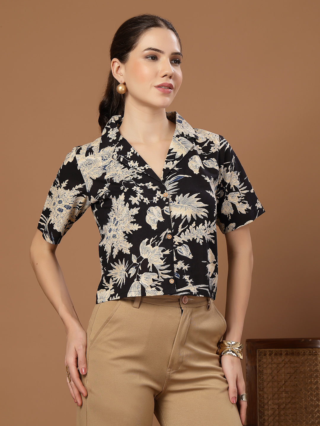 Women's Black Floral Printed Cotton Crop Top (TOPBLACKZEMINI) | DesiQl