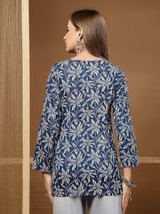 Stylum Women's Blue Floral Printed Cotton Straight Top (TOPBLUESCAR)
