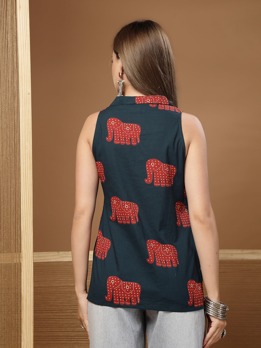Women's Green Animal Printed Cotton Straight Top (TOPGREENHATHI) | Des