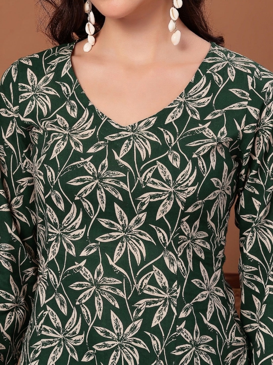 Women's Green Floral Printed Cotton Straight Top (TOPGREENSCAR) | Desi