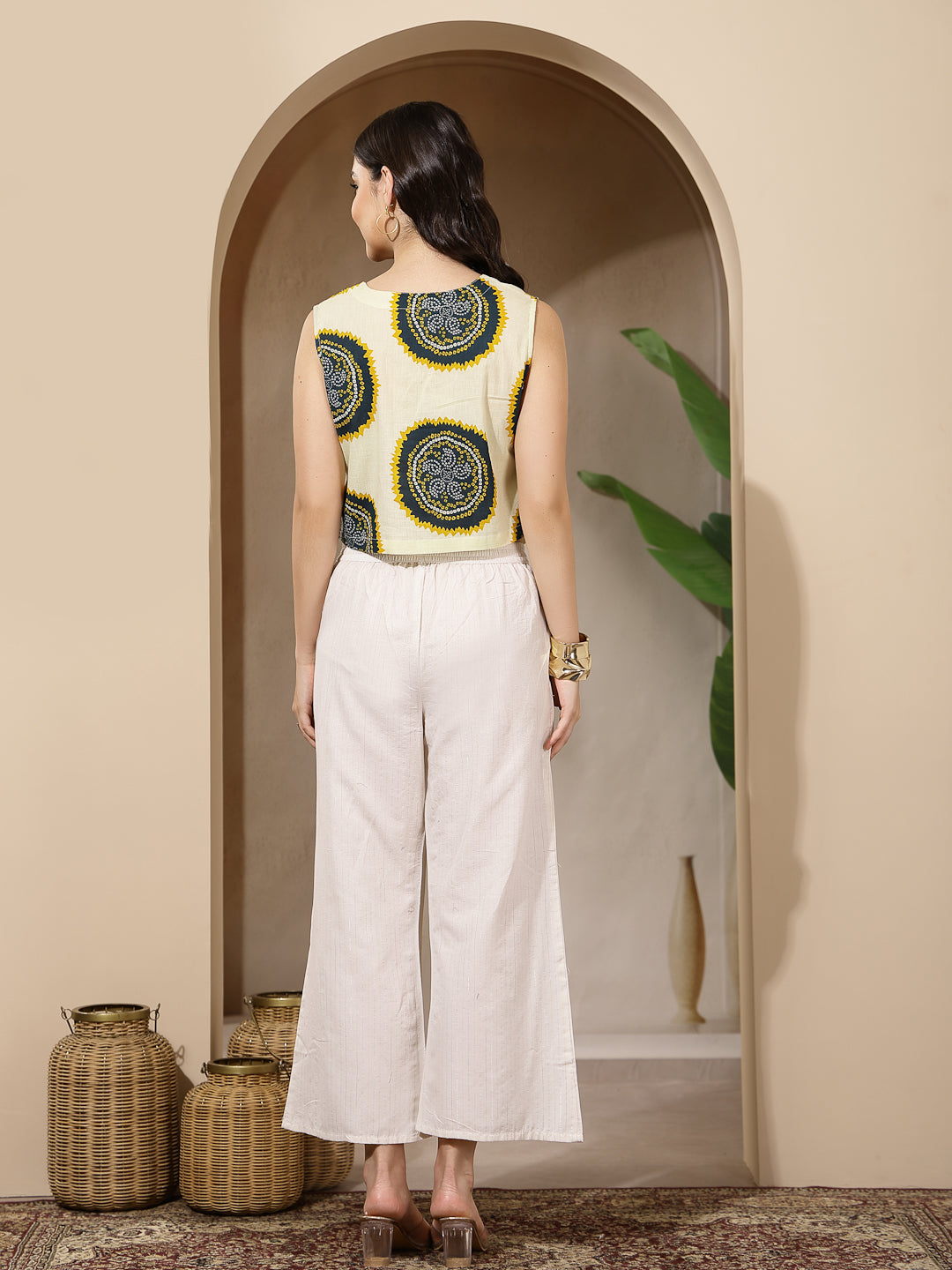 Women's Cream Bandhani Printed Cotton Vest Top (TOPTEALBUTTER) | DesiQ