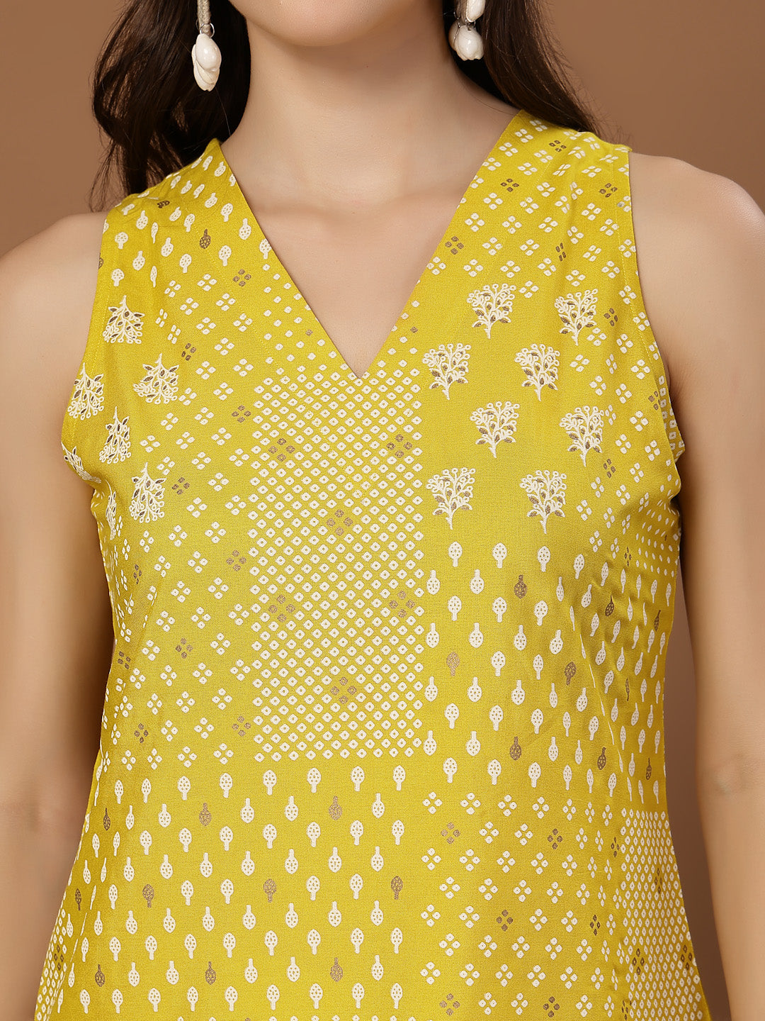 Women's Yellow Geometric Printed Rayon Straight Top (TOPYELLOWMOMO) | 