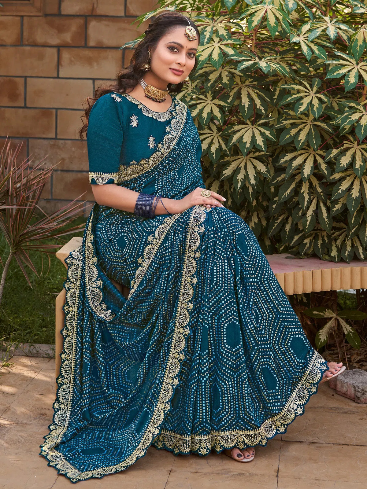 Women's Vichitra  Teal Blue Printed Designer Saree With Blouse Piece-TRANA81952