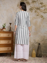 Women's Self Designed Cotton Blend Straight Kurta-URVASHI